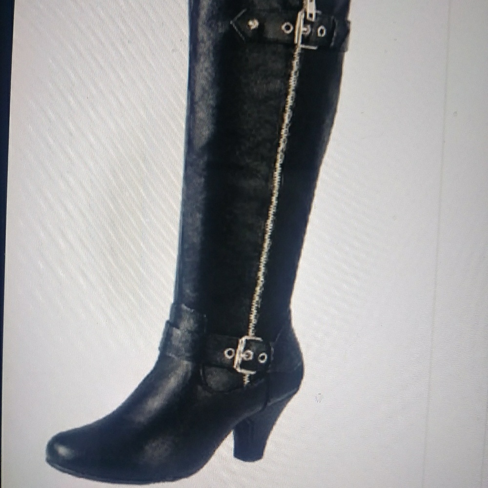 Liliana Leather Boot w/ Gold